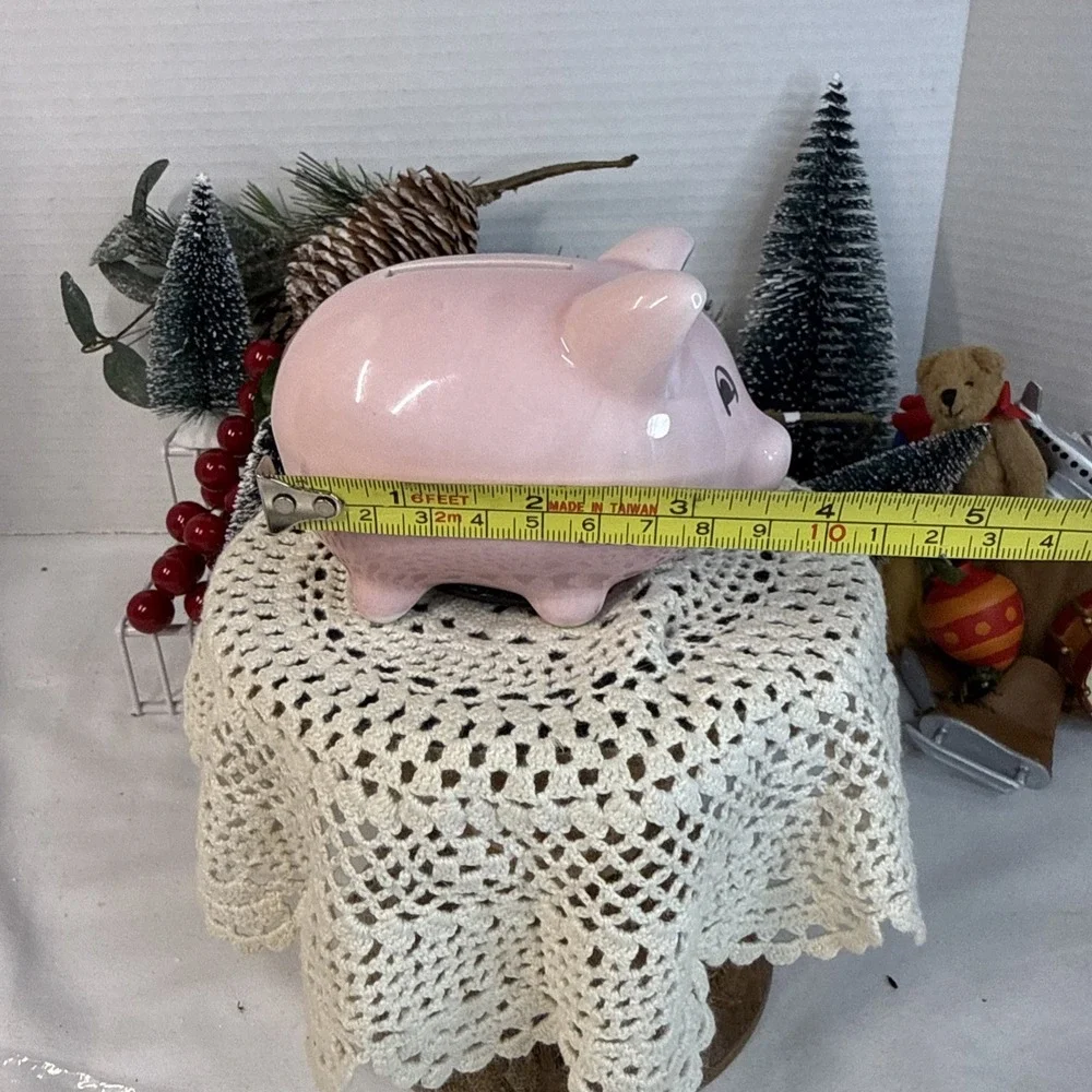 New York Vtg.Collectible Novelty Handpainted Souvenir Ceramic Pig Piggy Bank.